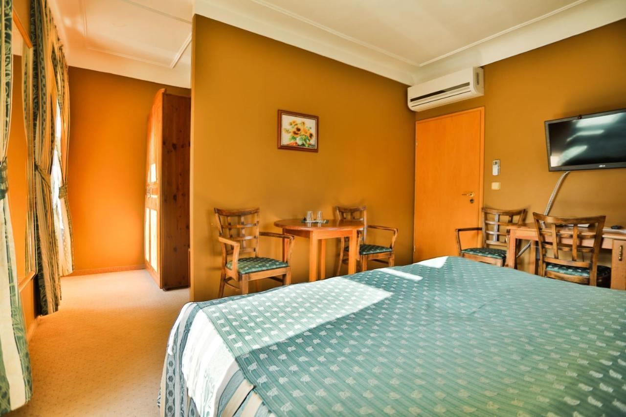 U Schnellu Hotel Praag Buitenkant foto