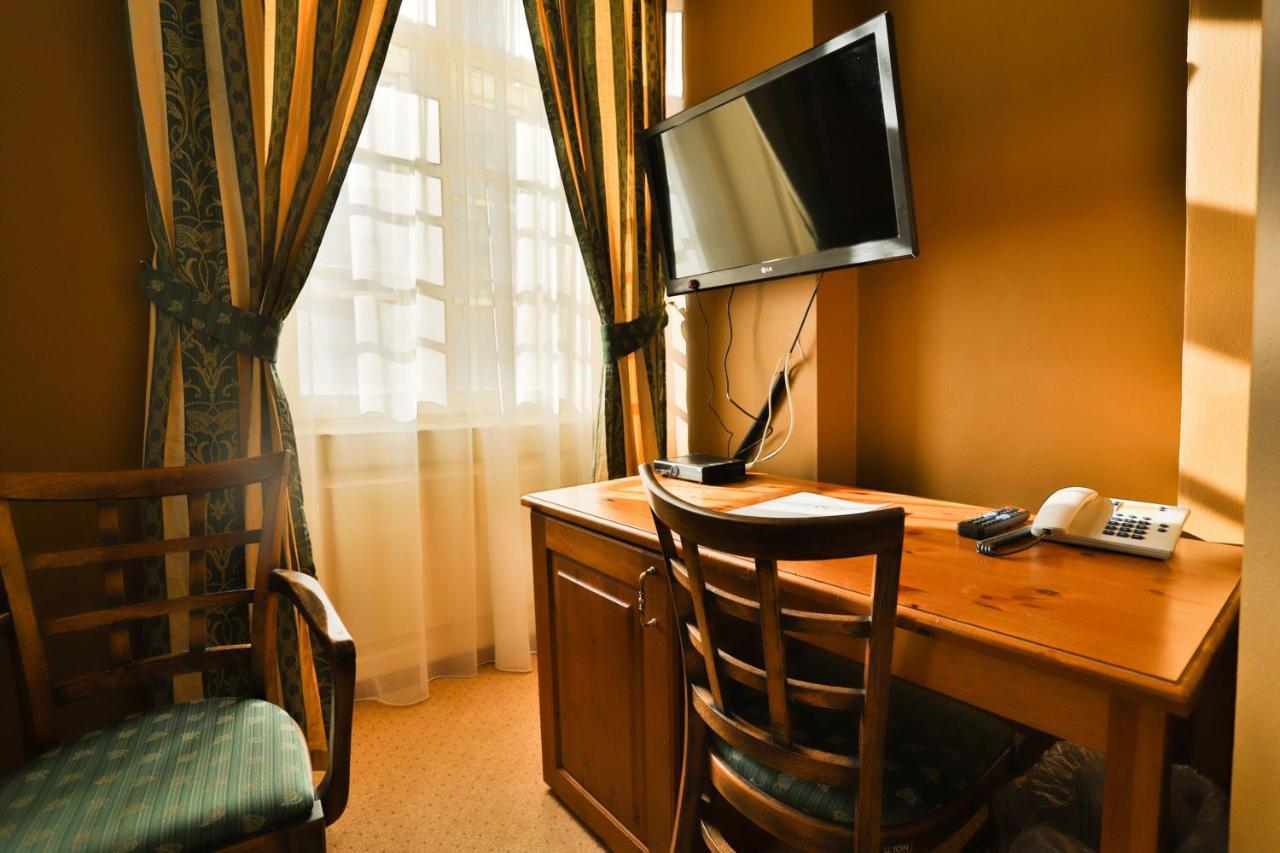 U Schnellu Hotel Praag Buitenkant foto