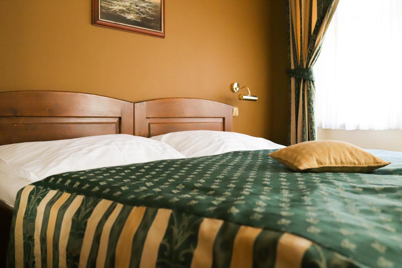 U Schnellu Hotel Praag Buitenkant foto