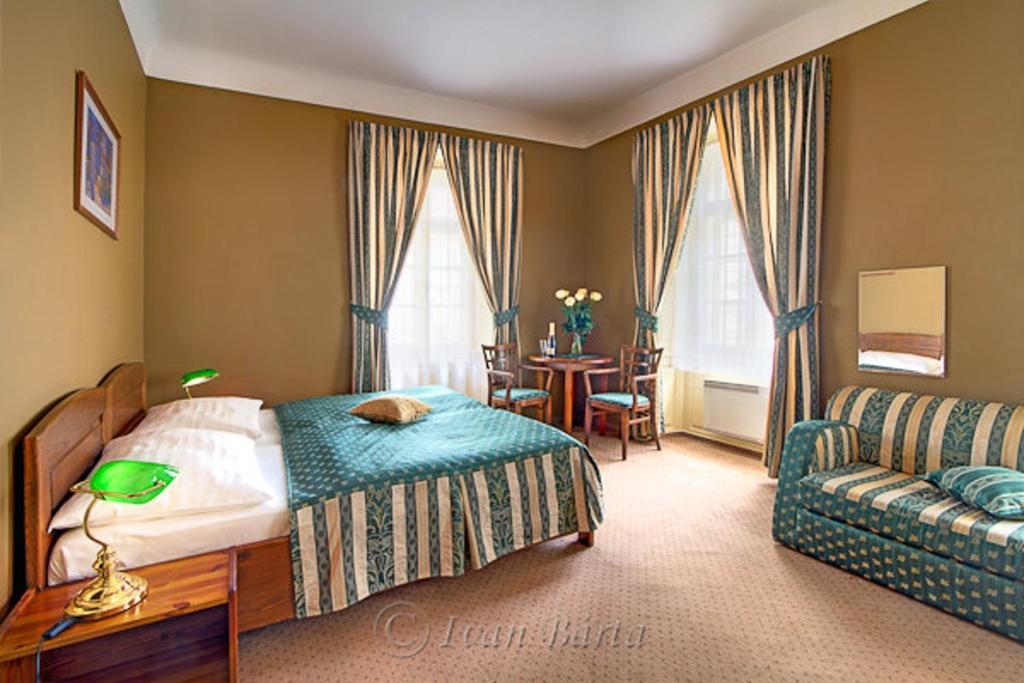 U Schnellu Hotel Praag Buitenkant foto